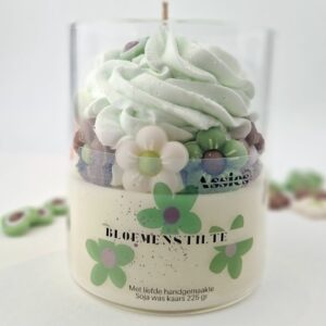 handgemaakte sojawas kaars bloemen